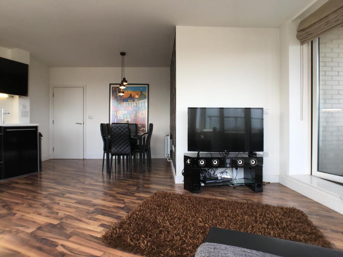 Luxury 2 Bed Penthouse Apartment Near Station London Kültér fotó