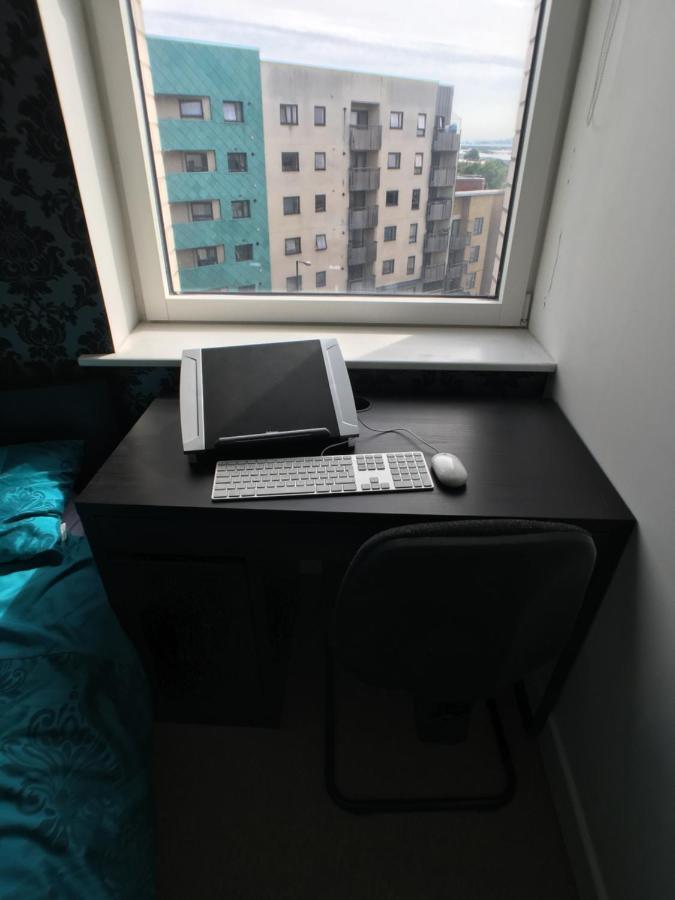 Luxury 2 Bed Penthouse Apartment Near Station London Kültér fotó